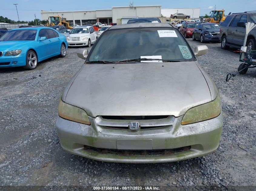 Photo 5 VIN: 1HGCG5645YA020333 - HONDA ACCORD 