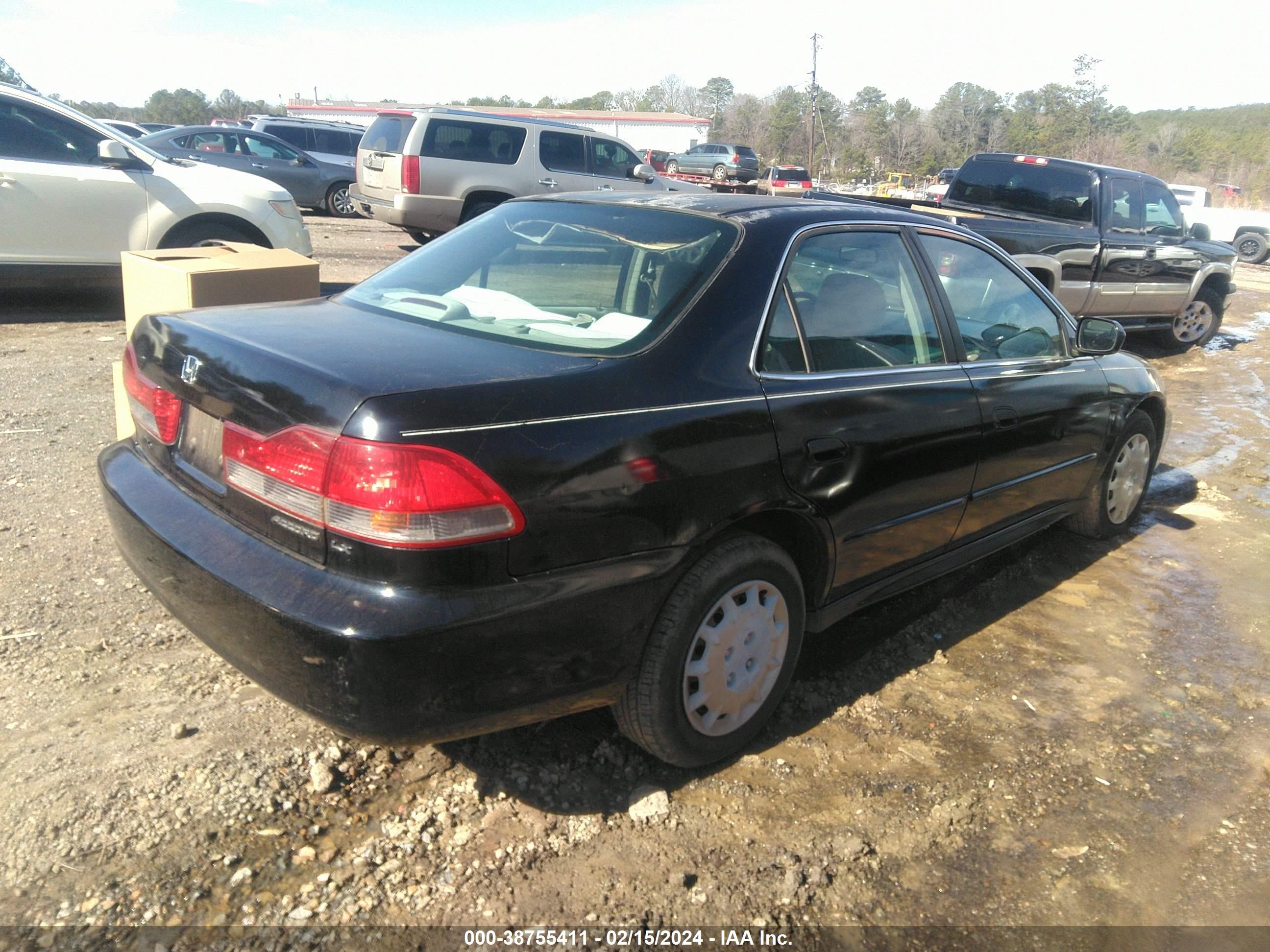 Photo 3 VIN: 1HGCG56461A017785 - HONDA ACCORD 