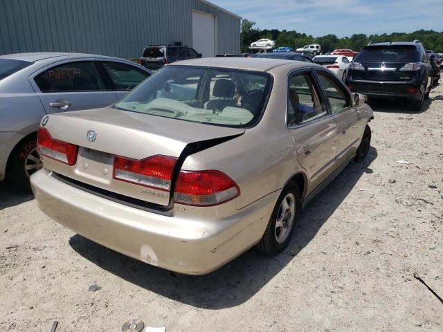 Photo 3 VIN: 1HGCG56462A153657 - HONDA ACCORD LX 