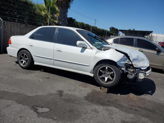 Photo 3 VIN: 1HGCG5647WA005992 - HONDA ACCORD LX 