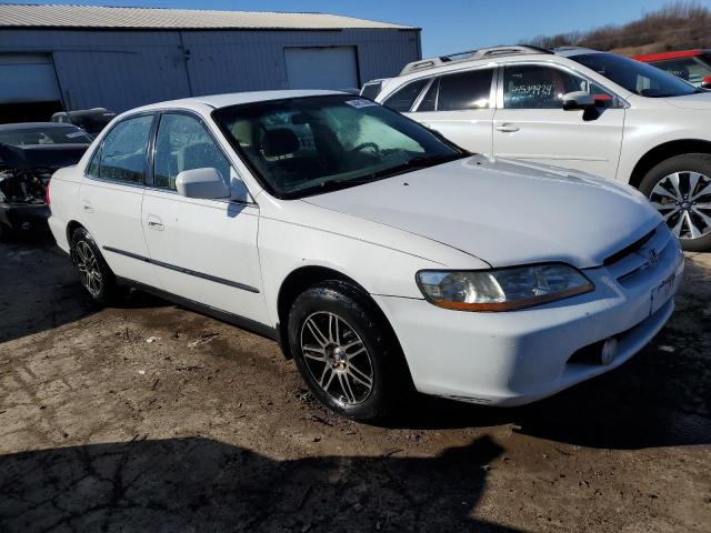 Photo 3 VIN: 1HGCG5648XA028554 - HONDA ACCORD 