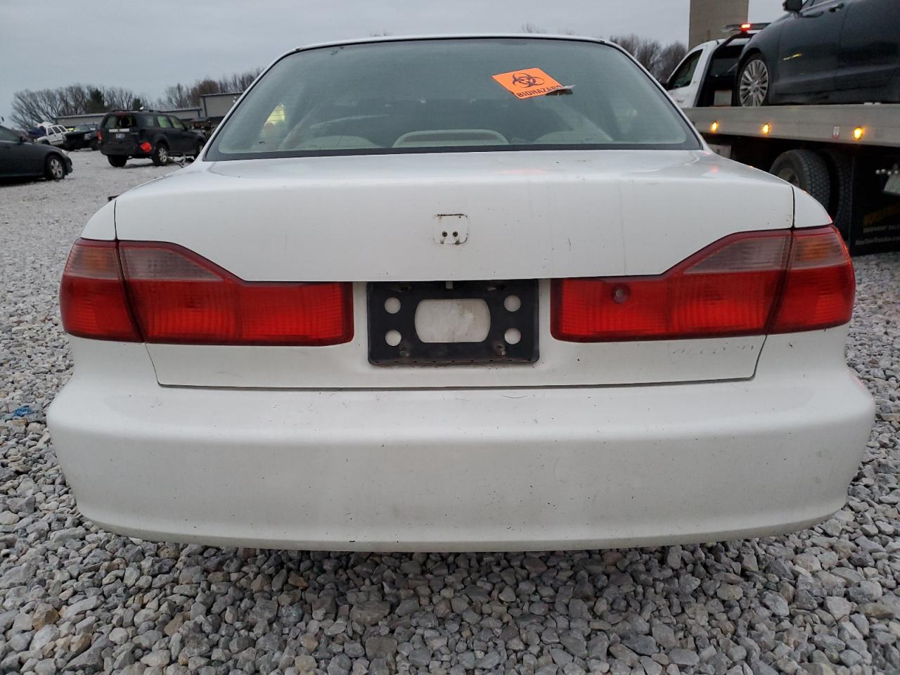 Photo 5 VIN: 1HGCG5648YA148517 - HONDA ACCORD 