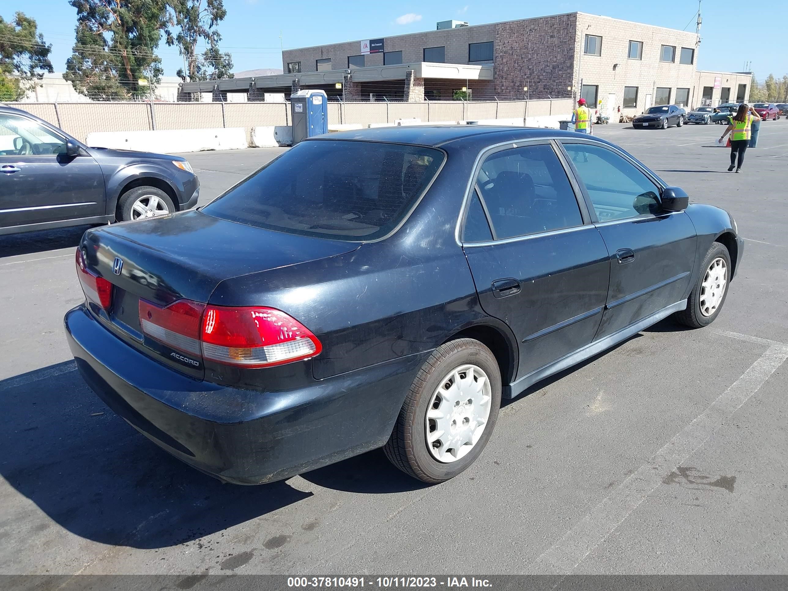 Photo 3 VIN: 1HGCG56491A131697 - HONDA ACCORD 