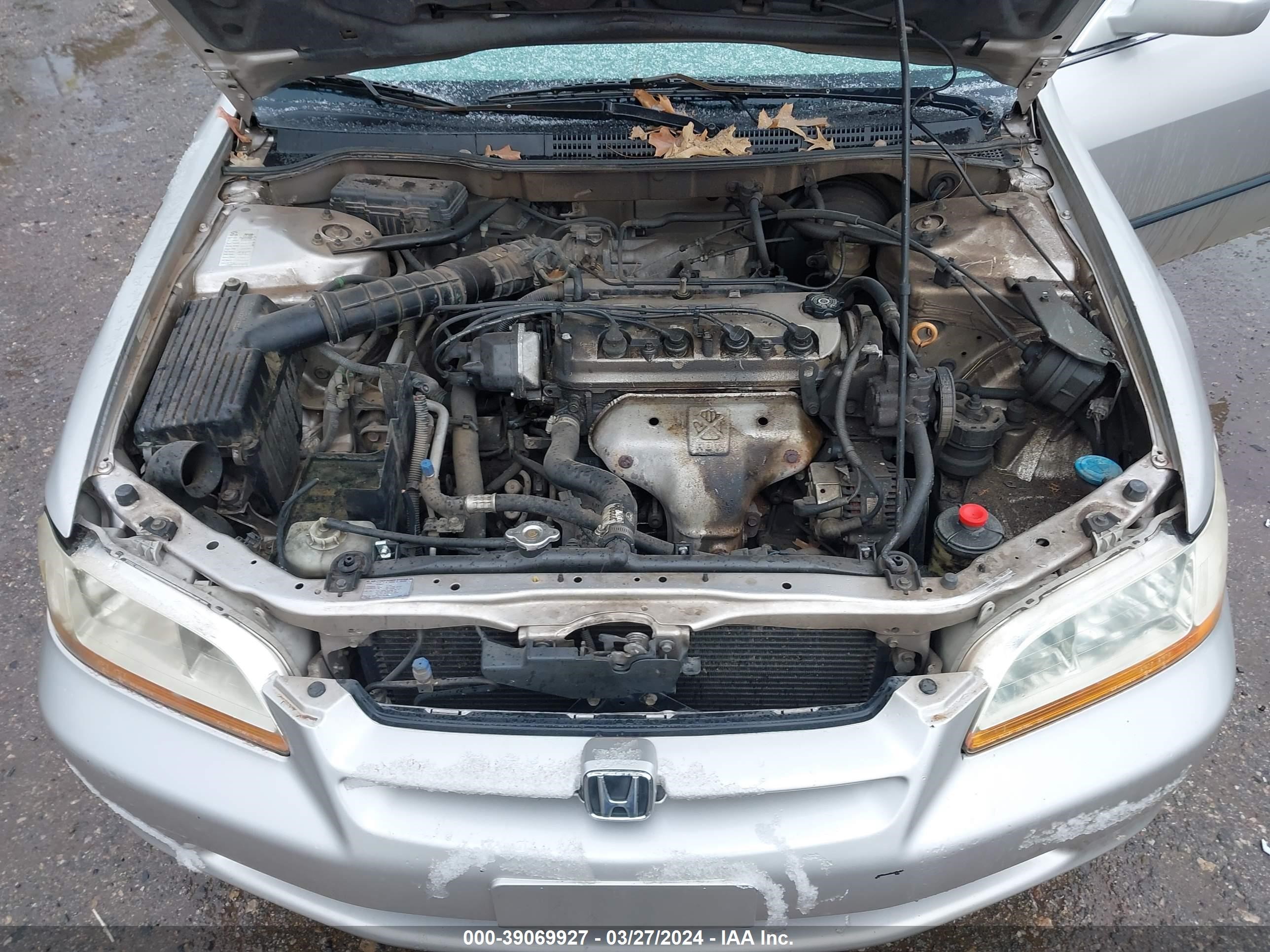 Photo 9 VIN: 1HGCG5649WA009302 - HONDA ACCORD 