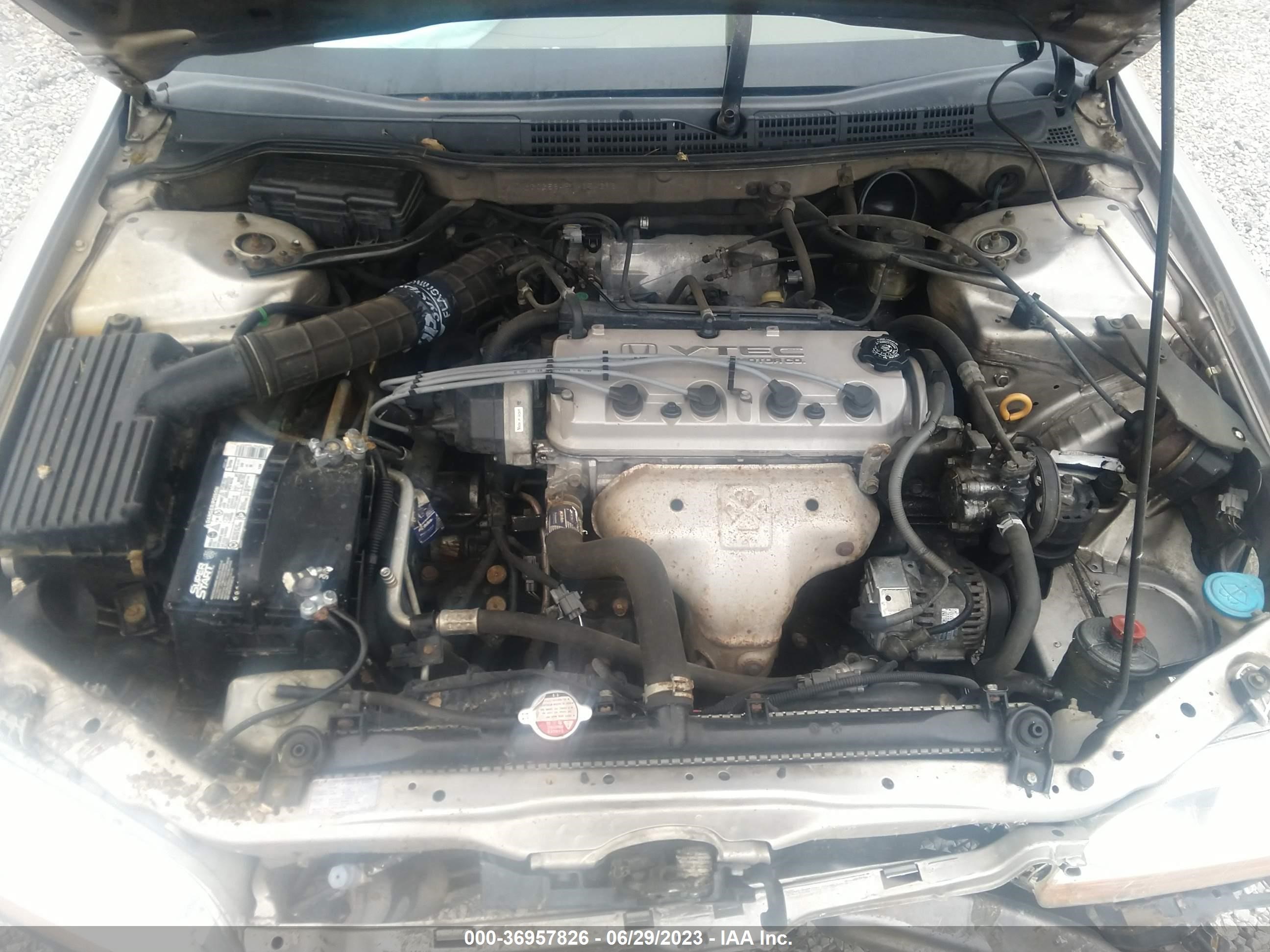 Photo 9 VIN: 1HGCG5649WA208611 - HONDA ACCORD 