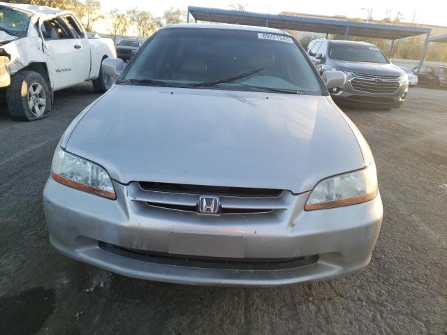 Photo 4 VIN: 1HGCG5649WA251958 - HONDA ACCORD 