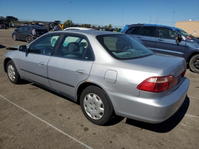 Photo 1 VIN: 1HGCG5649YA145870 - HONDA ACCORD LX 