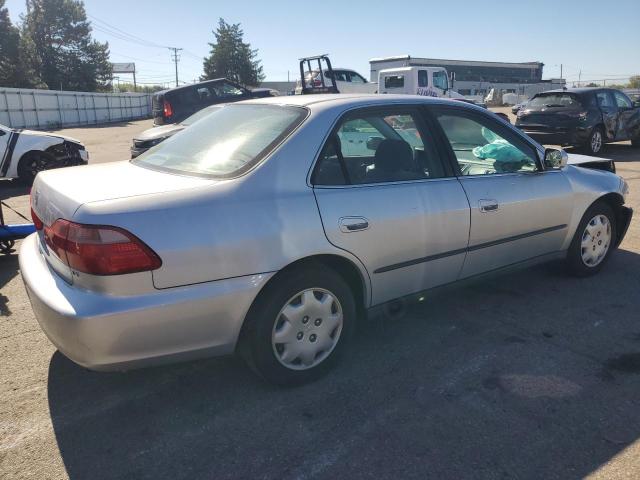 Photo 2 VIN: 1HGCG5649YA145870 - HONDA ACCORD LX 