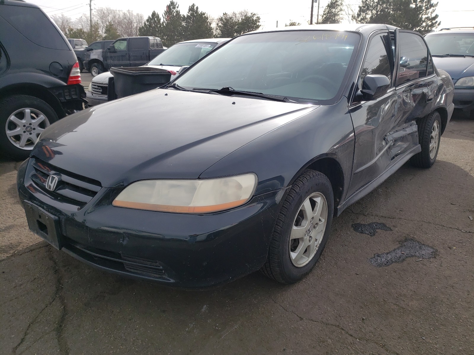 Photo 1 VIN: 1HGCG564X1A023623 - HONDA ACCORD LX 