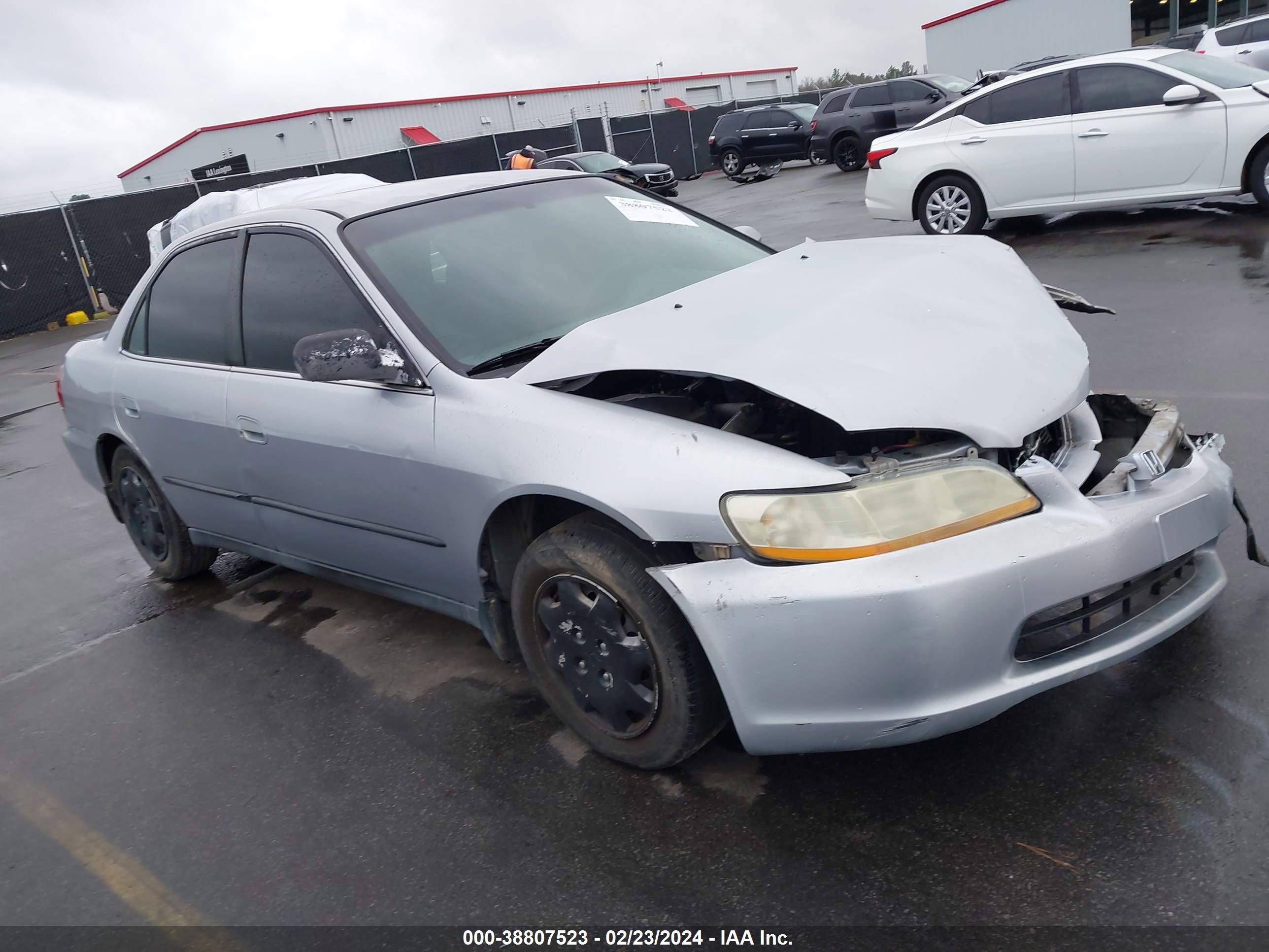 Photo 0 VIN: 1HGCG564XWA183878 - HONDA ACCORD 