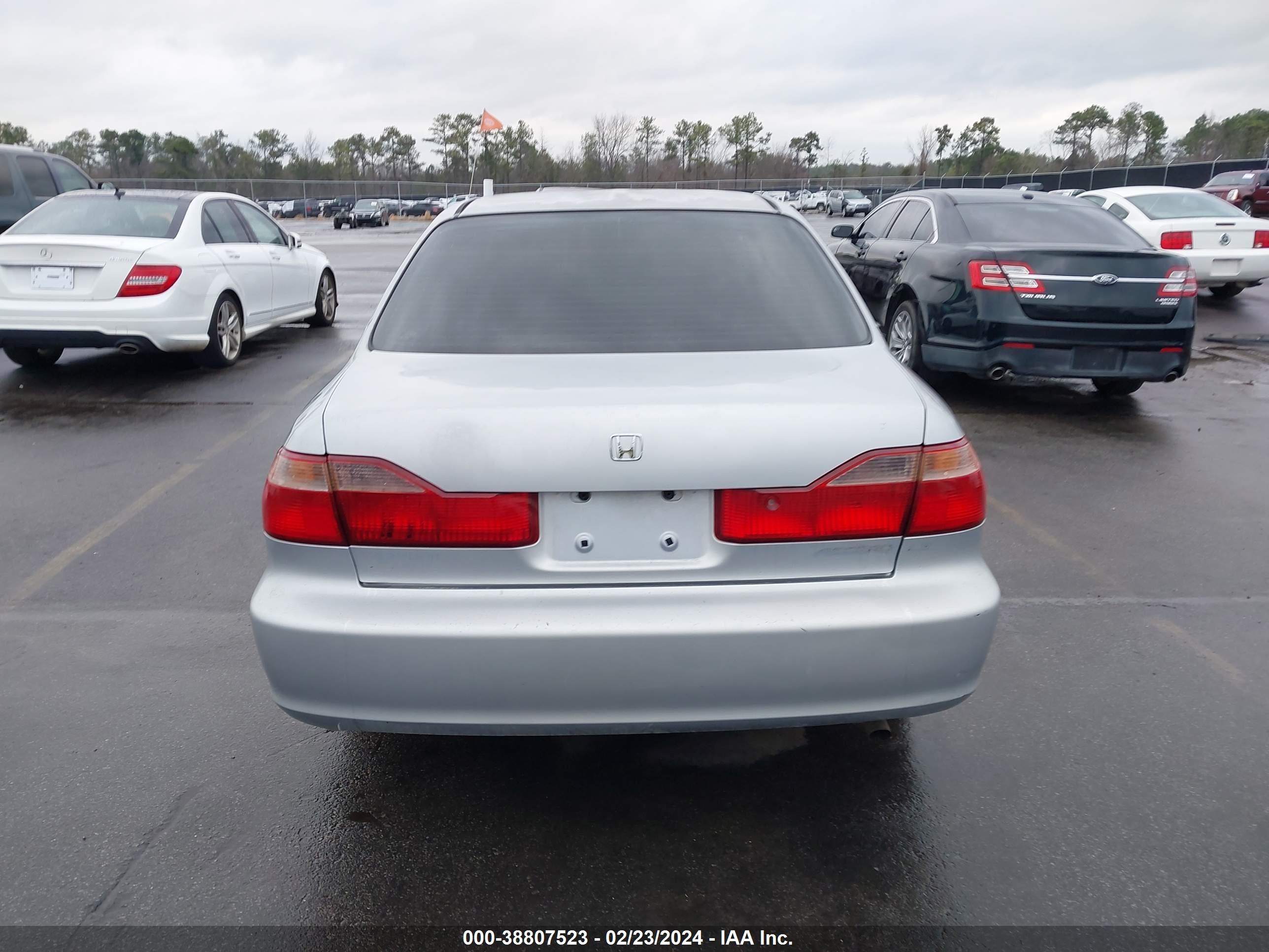 Photo 15 VIN: 1HGCG564XWA183878 - HONDA ACCORD 