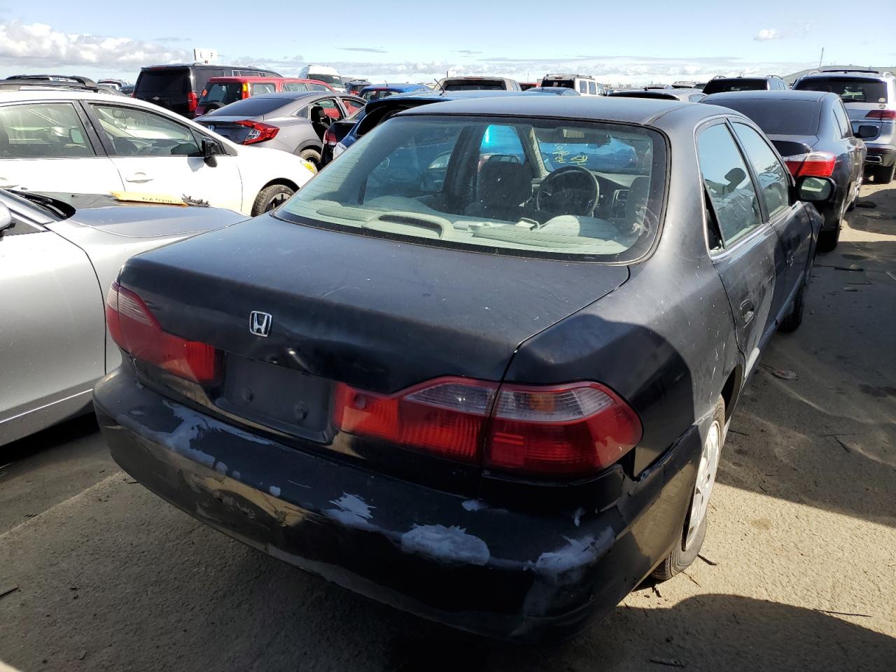 Photo 2 VIN: 1HGCG564XWA186344 - HONDA ACCORD 