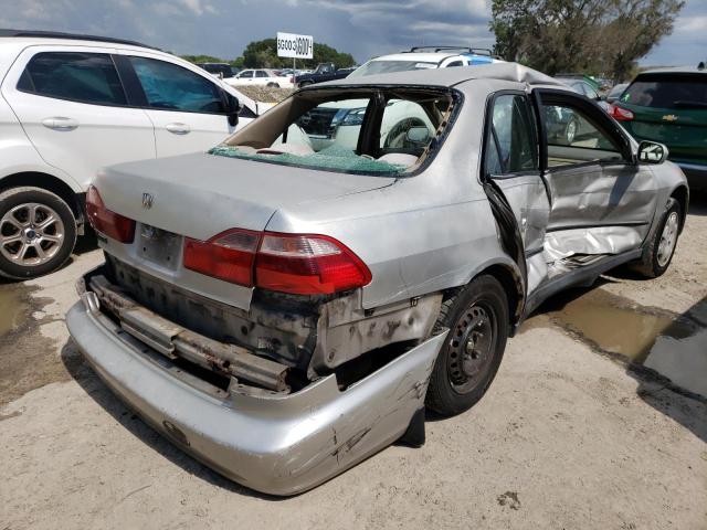 Photo 3 VIN: 1HGCG564XXA148730 - HONDA ACCORD LX 