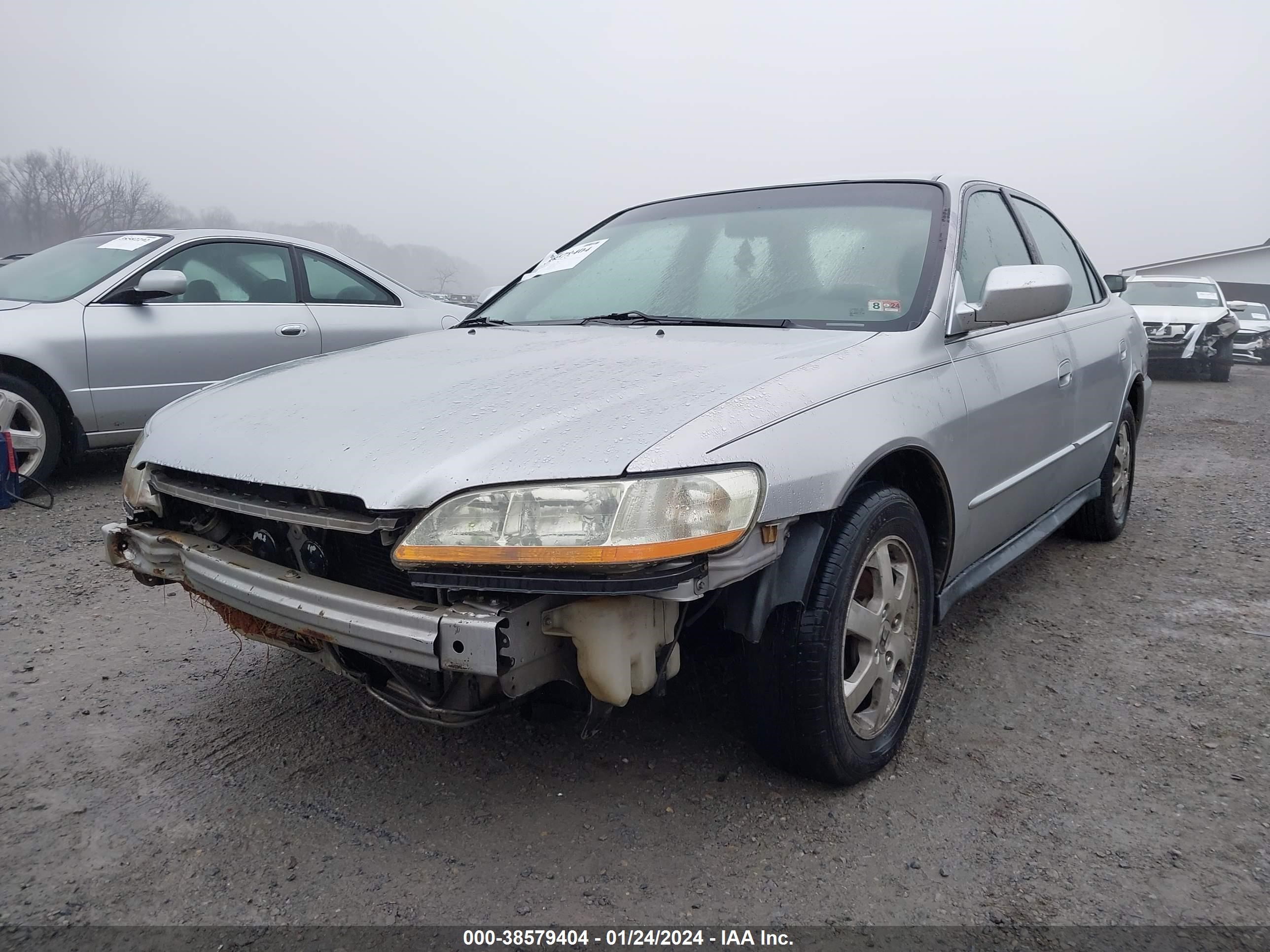 Photo 5 VIN: 1HGCG56502A051540 - HONDA ACCORD 