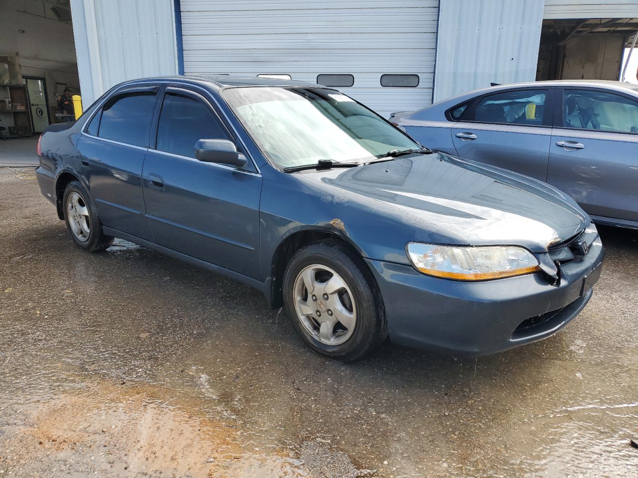 Photo 3 VIN: 1HGCG5650WA025395 - HONDA ACCORD 