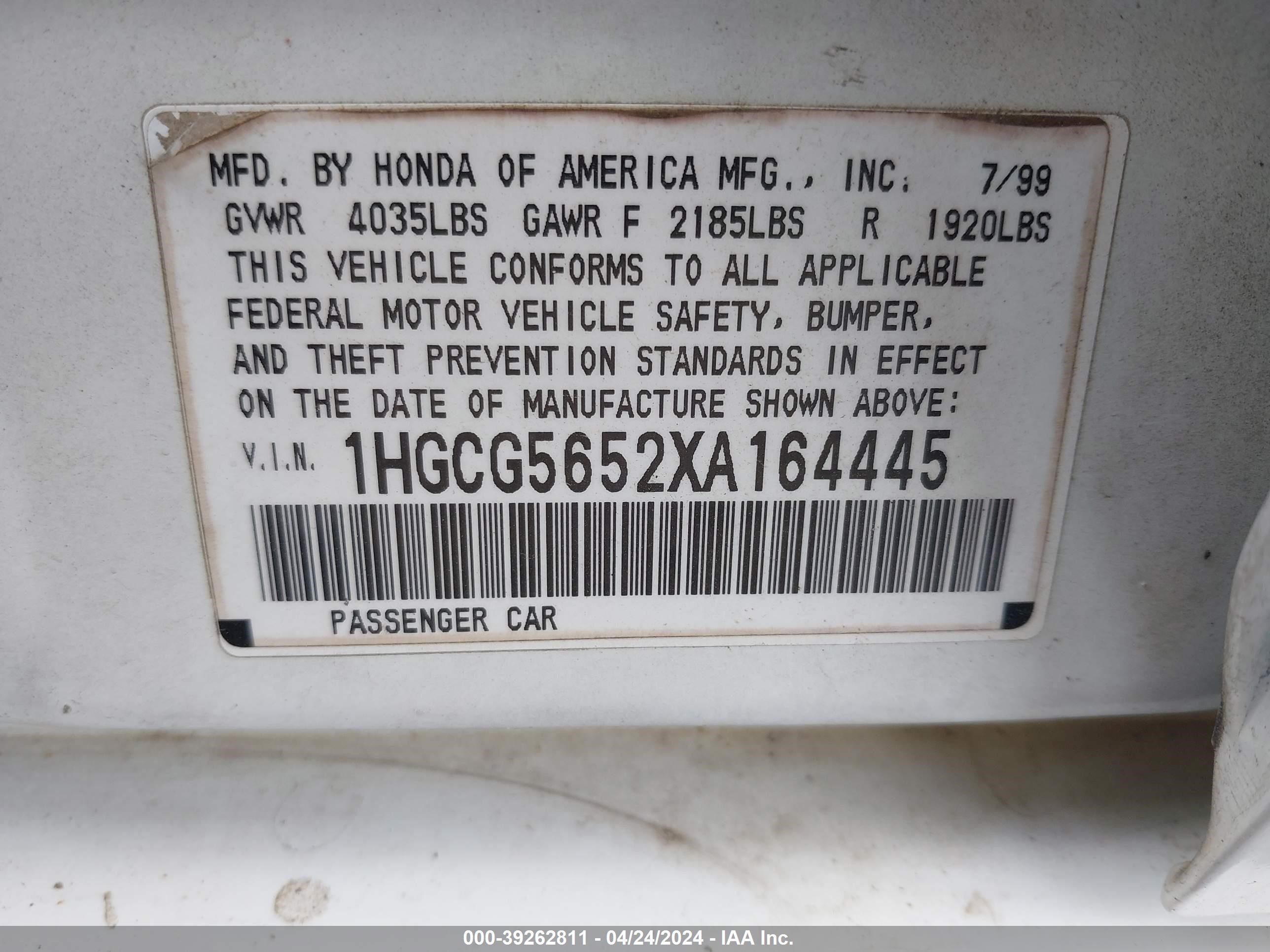 Photo 8 VIN: 1HGCG5652XA164445 - HONDA ACCORD 