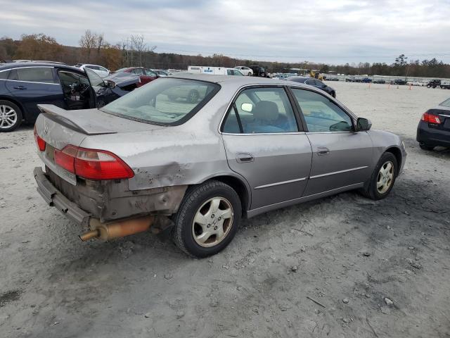 Photo 2 VIN: 1HGCG5653YA054764 - HONDA ACCORD 