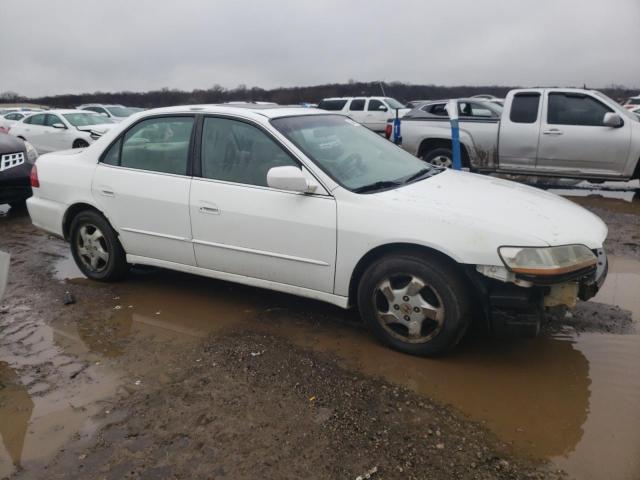 Photo 3 VIN: 1HGCG5655XA026852 - HONDA ACCORD 