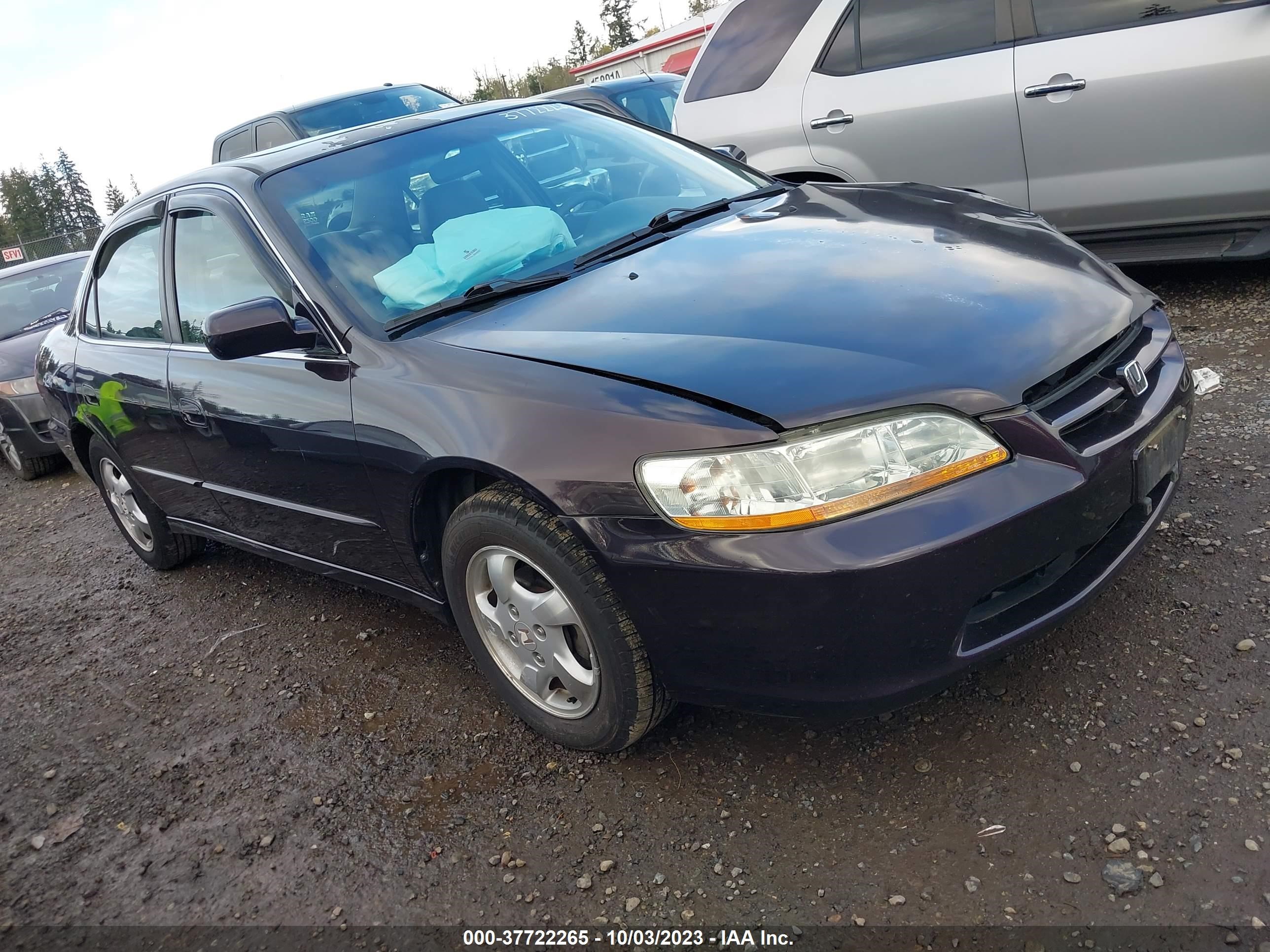 Photo 12 VIN: 1HGCG5658WA147406 - HONDA ACCORD 