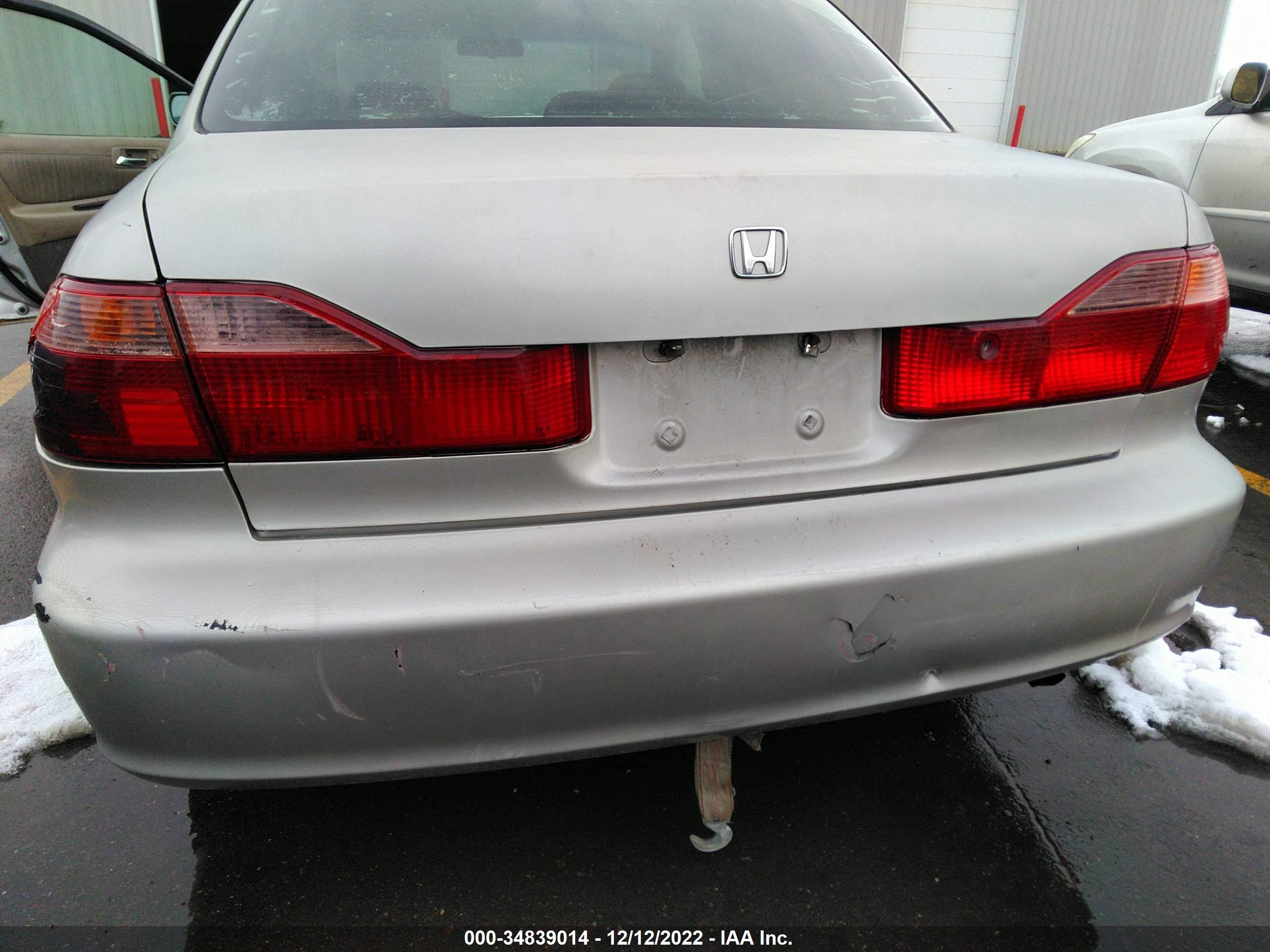 Photo 5 VIN: 1HGCG5658XA046593 - HONDA ACCORD 