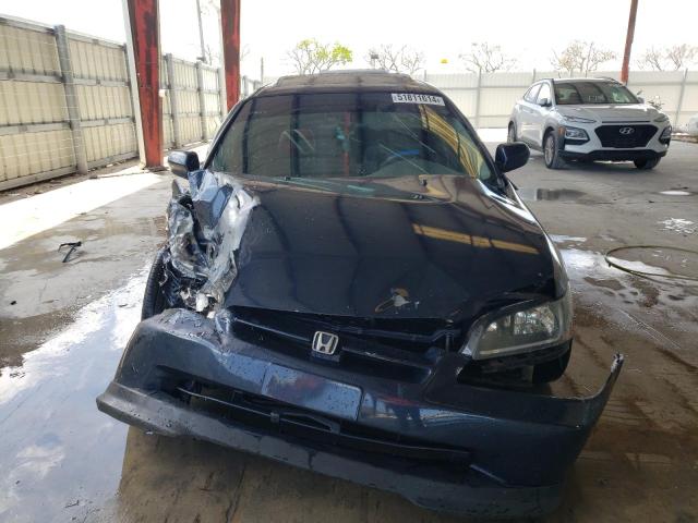 Photo 4 VIN: 1HGCG5658XA127786 - HONDA ACCORD 