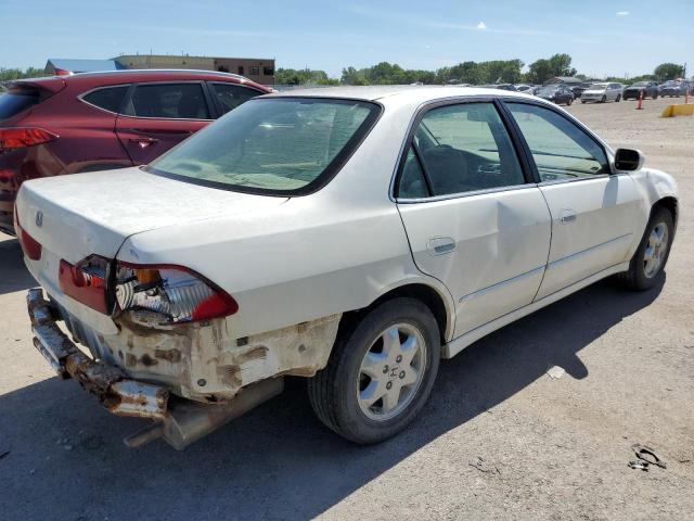 Photo 2 VIN: 1HGCG5658YA094788 - HONDA ACCORD 