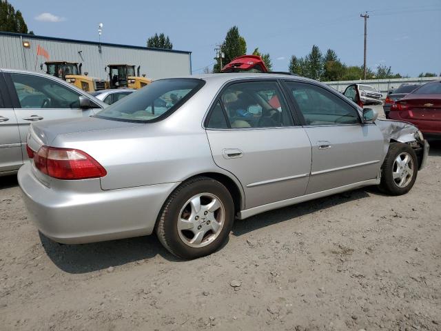 Photo 2 VIN: 1HGCG5659XA115713 - HONDA ACCORD EX 