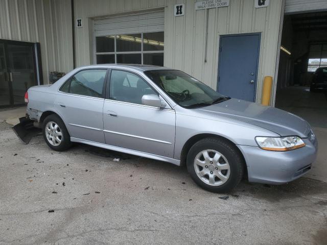 Photo 3 VIN: 1HGCG56632A057115 - HONDA ACCORD 