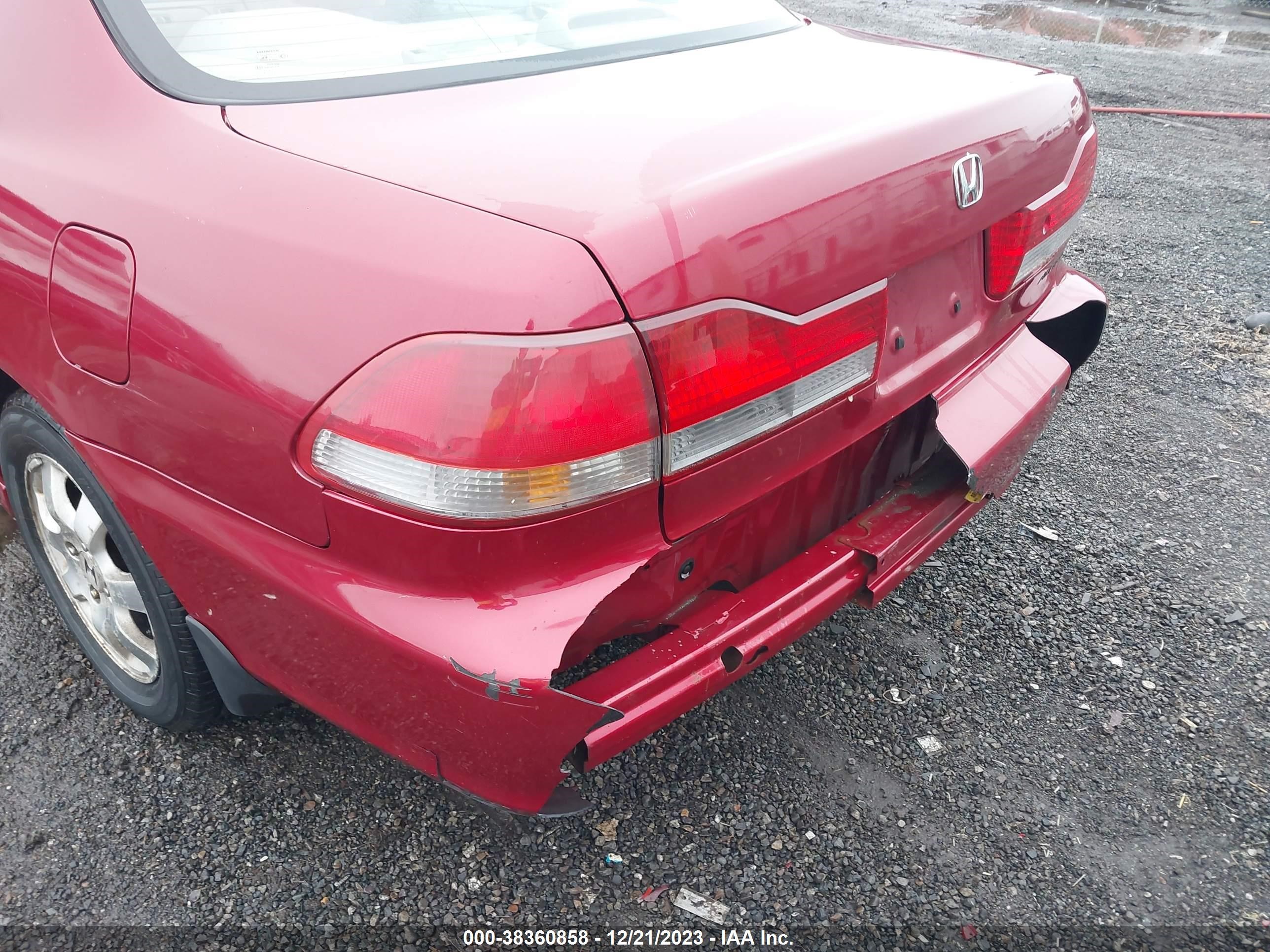 Photo 5 VIN: 1HGCG56652A148225 - HONDA ACCORD 