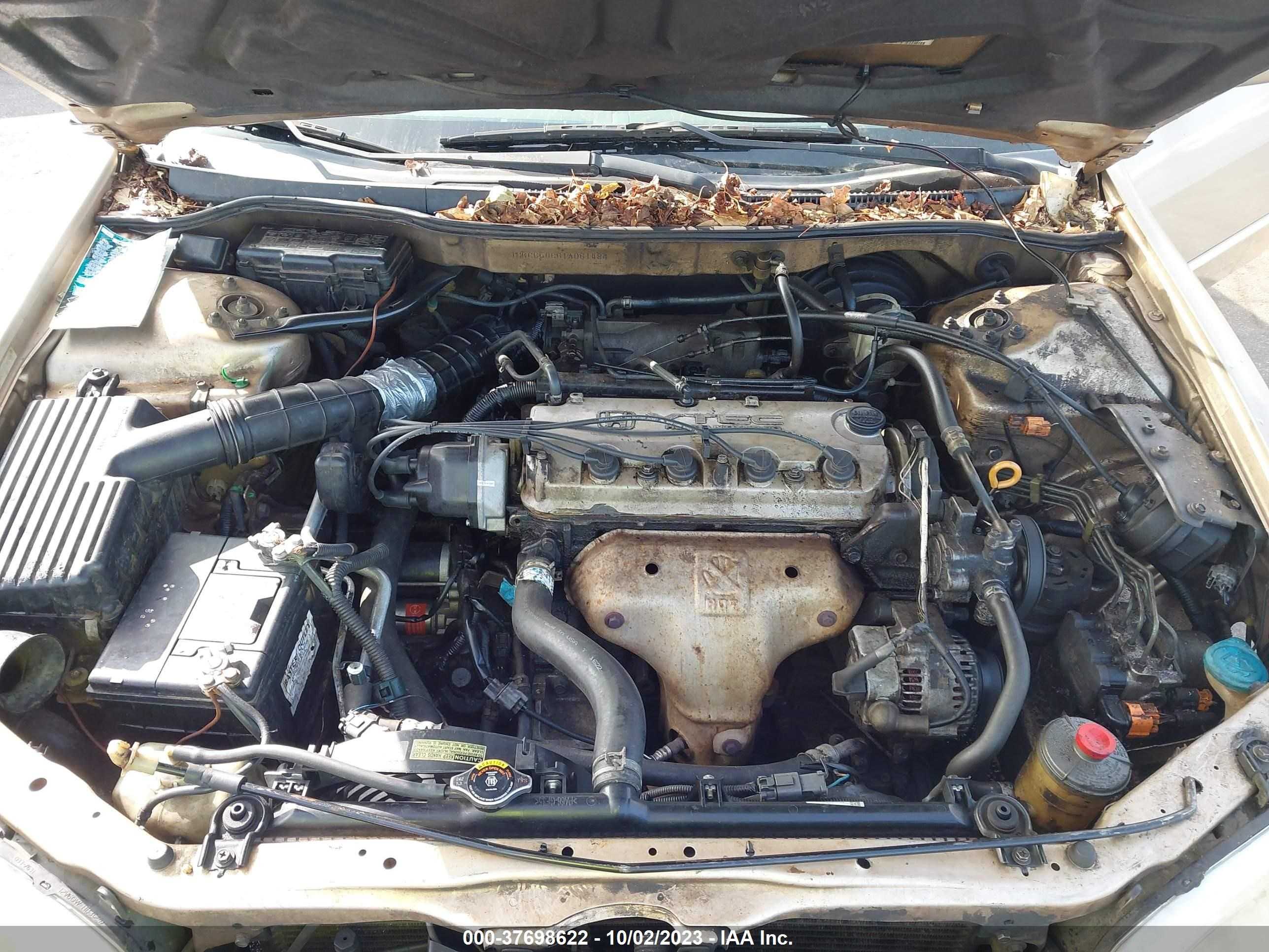 Photo 9 VIN: 1HGCG56661A051484 - HONDA ACCORD 