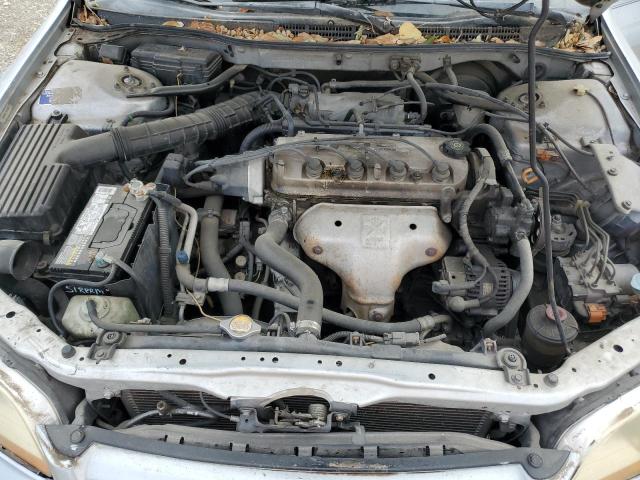 Photo 10 VIN: 1HGCG56661A133361 - HONDA ACCORD EX 