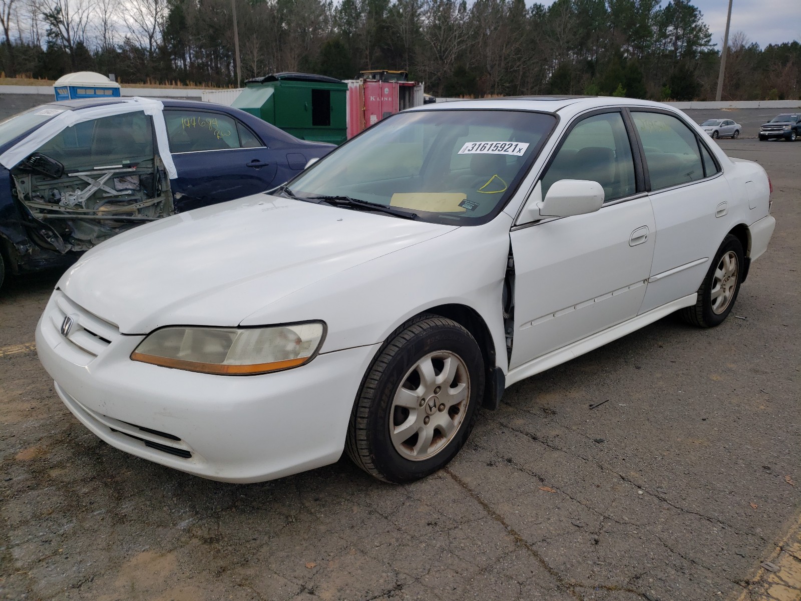 Photo 1 VIN: 1HGCG56682A086013 - HONDA ACCORD 