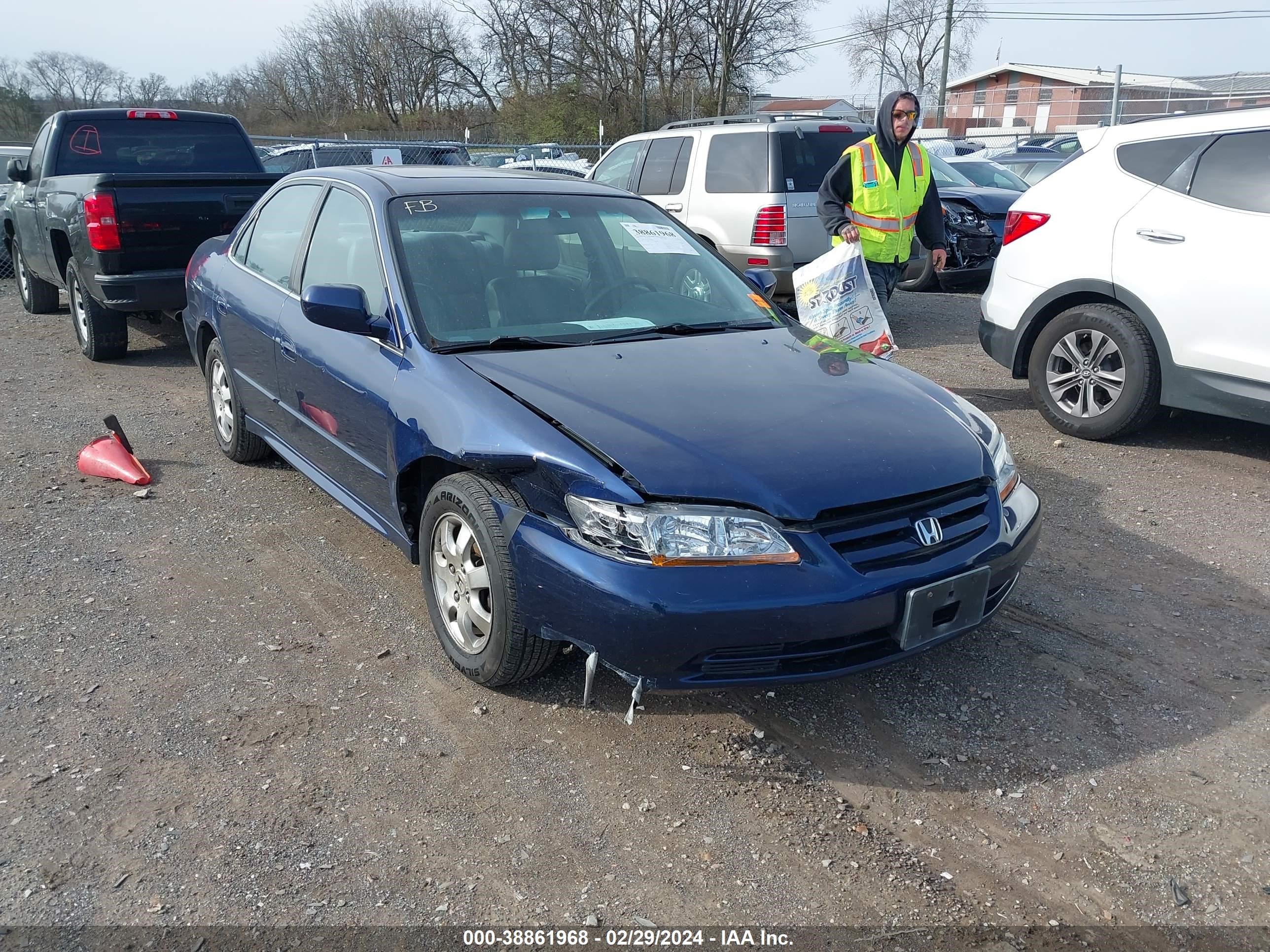 Photo 5 VIN: 1HGCG56682A165066 - HONDA ACCORD 