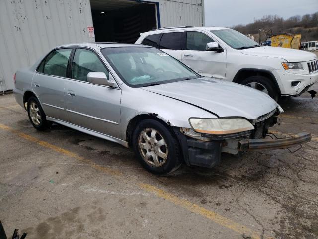 Photo 3 VIN: 1HGCG566X2A050839 - HONDA ACCORD 