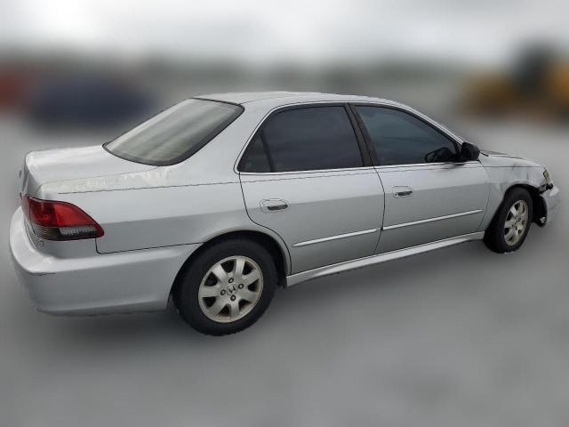 Photo 2 VIN: 1HGCG566X2A170589 - HONDA ACCORD 