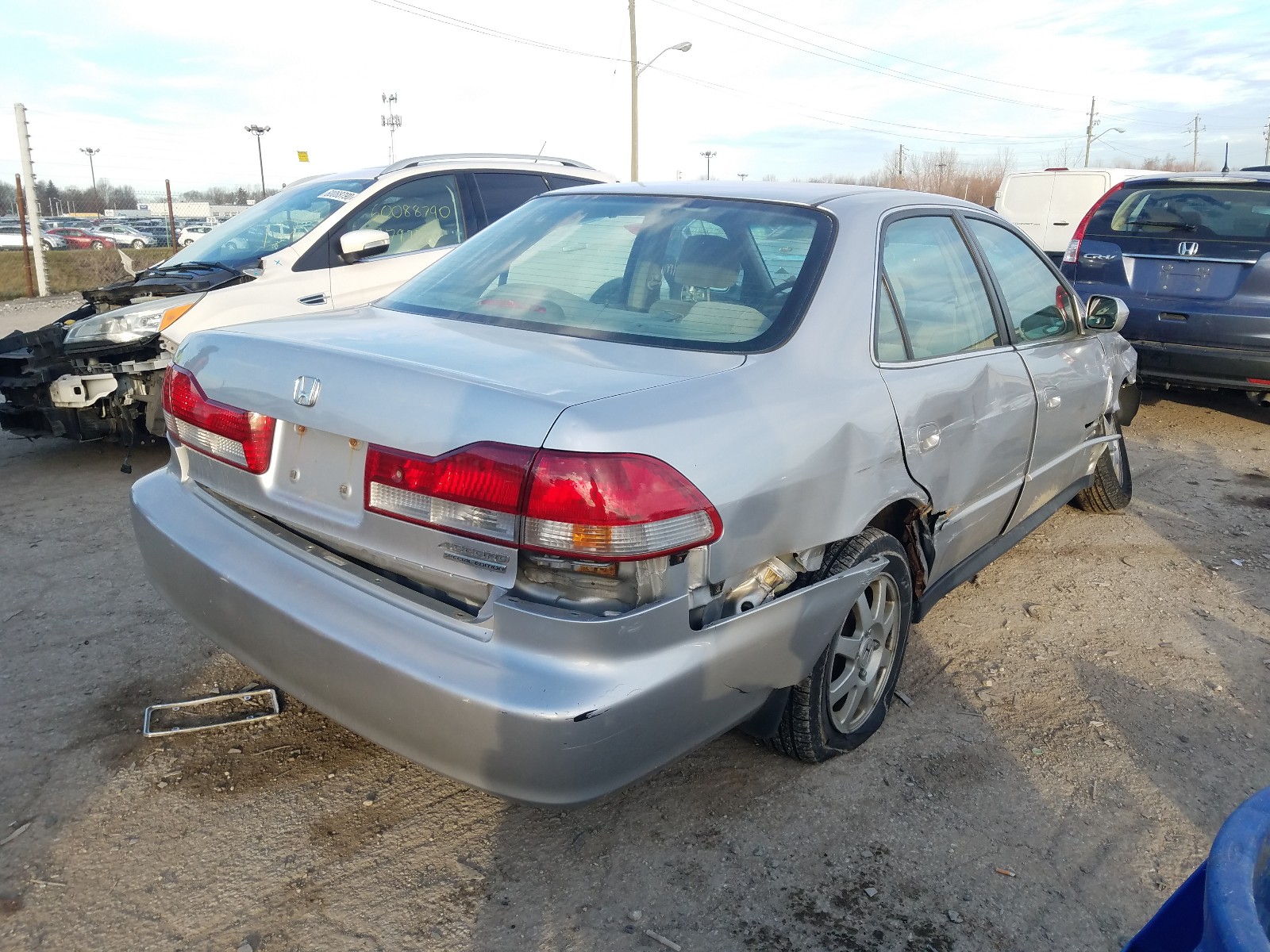 Photo 3 VIN: 1HGCG56712A071961 - HONDA ACCORD SE 