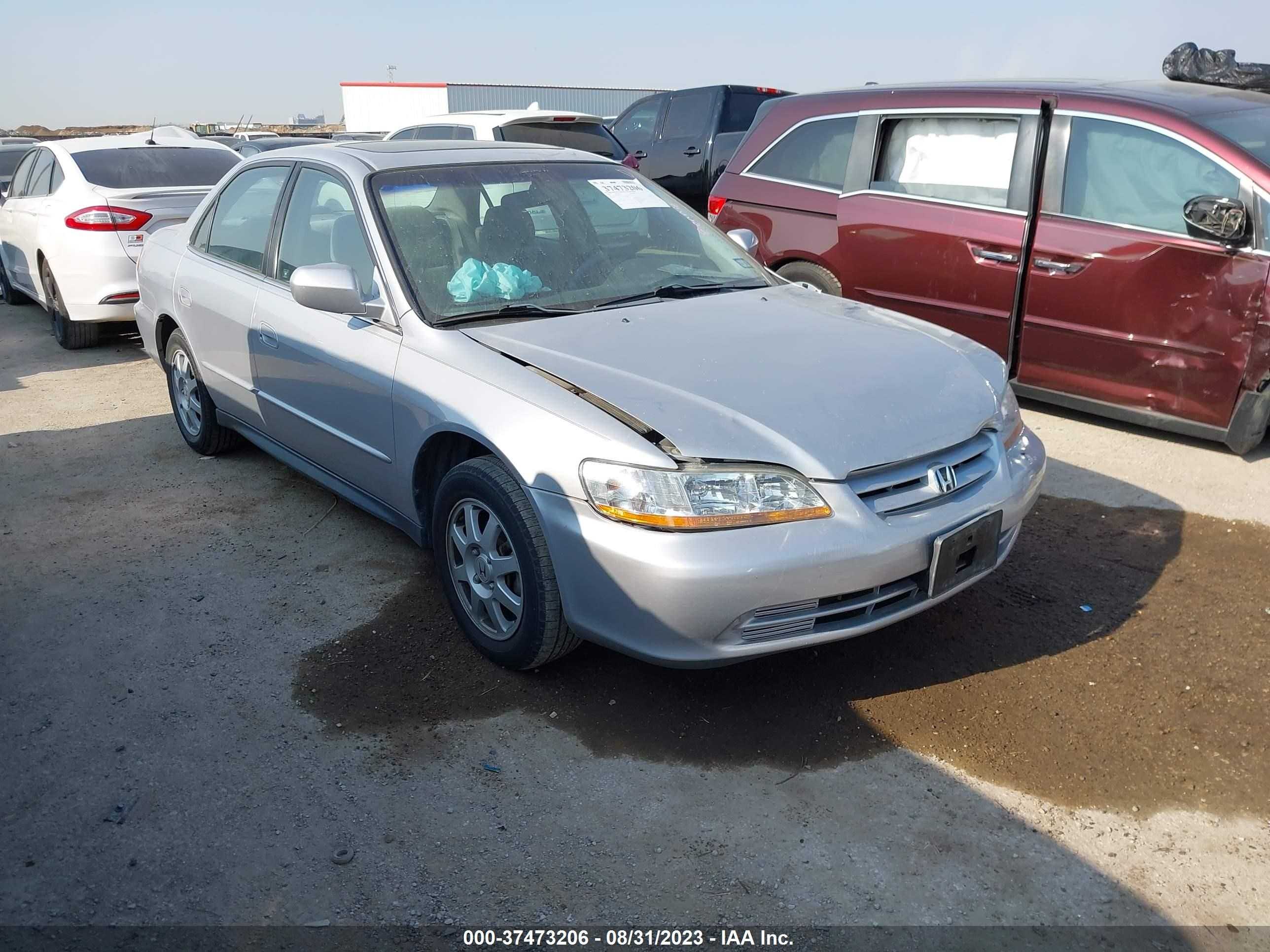 Photo 0 VIN: 1HGCG56712A115523 - HONDA ACCORD 