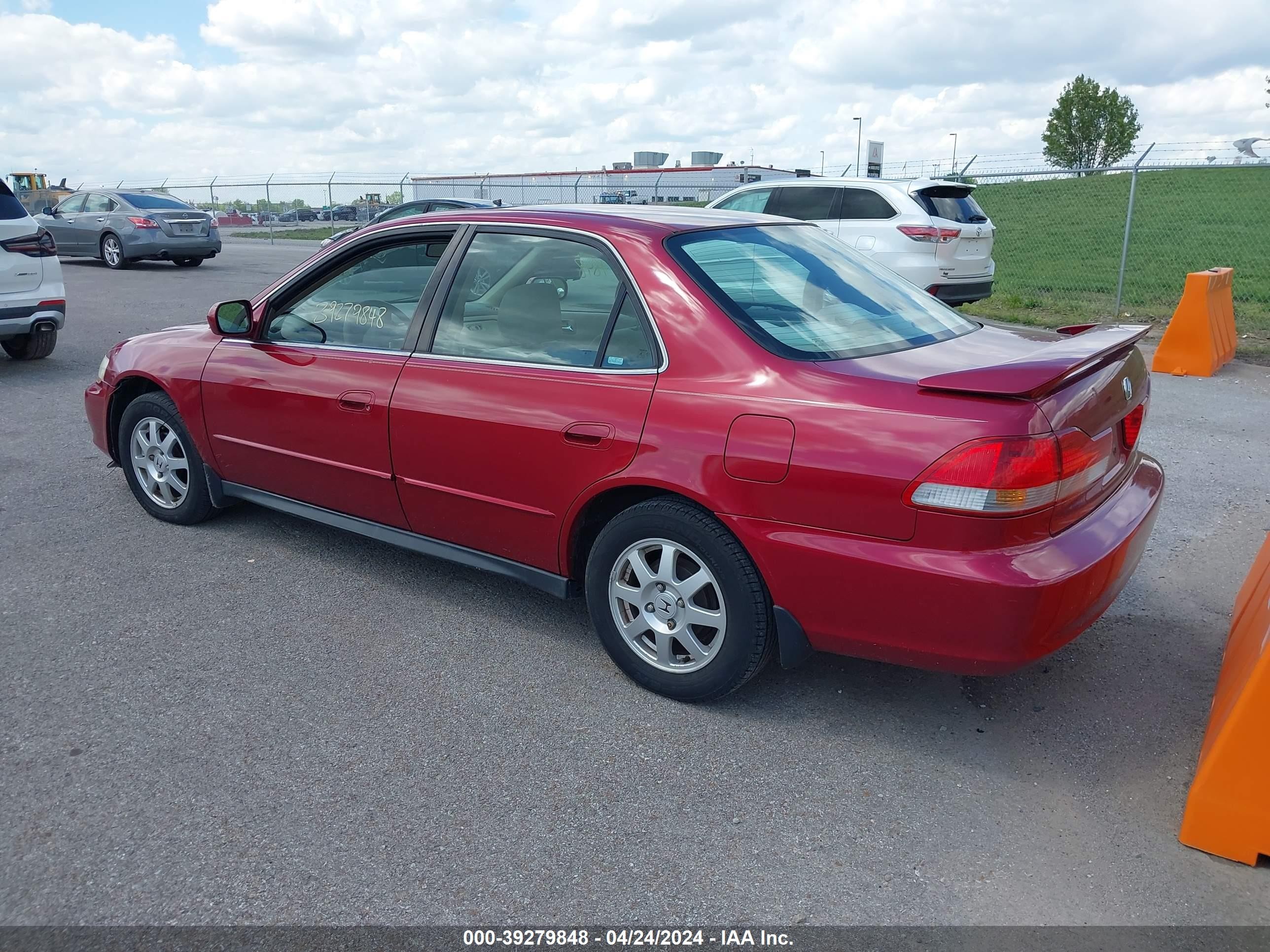 Photo 2 VIN: 1HGCG56722A026995 - HONDA ACCORD 