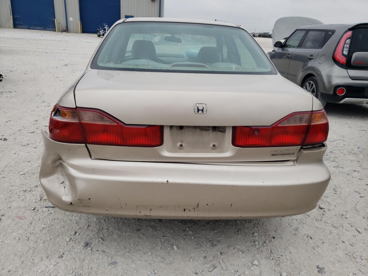 Photo 5 VIN: 1HGCG5672YA128273 - HONDA ACCORD 