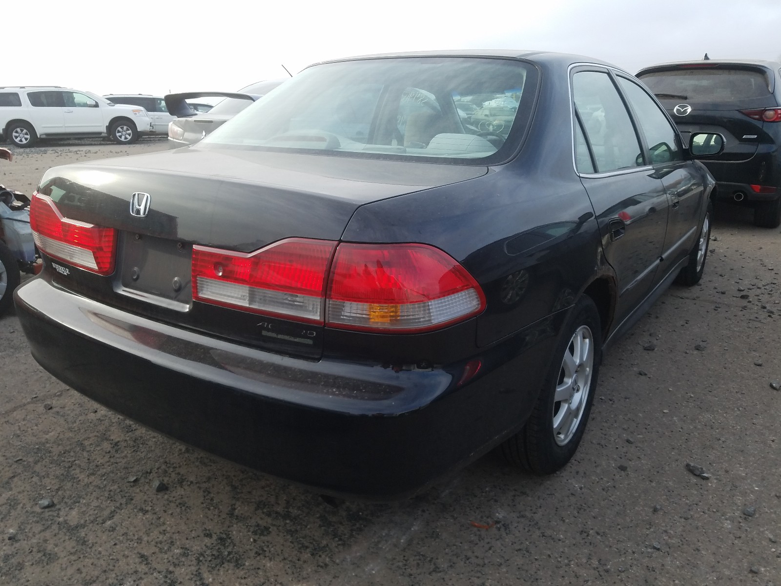 Photo 3 VIN: 1HGCG56732A002219 - HONDA ACCORD SE 