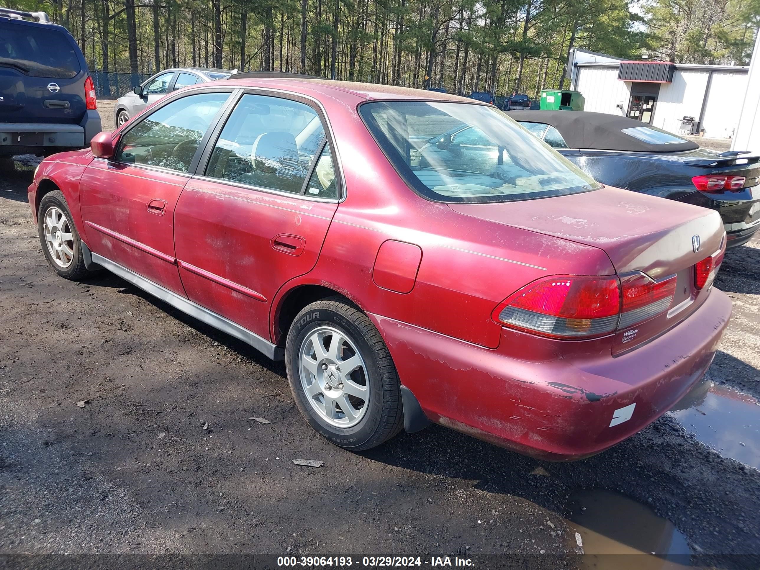 Photo 2 VIN: 1HGCG56732A087479 - HONDA ACCORD 