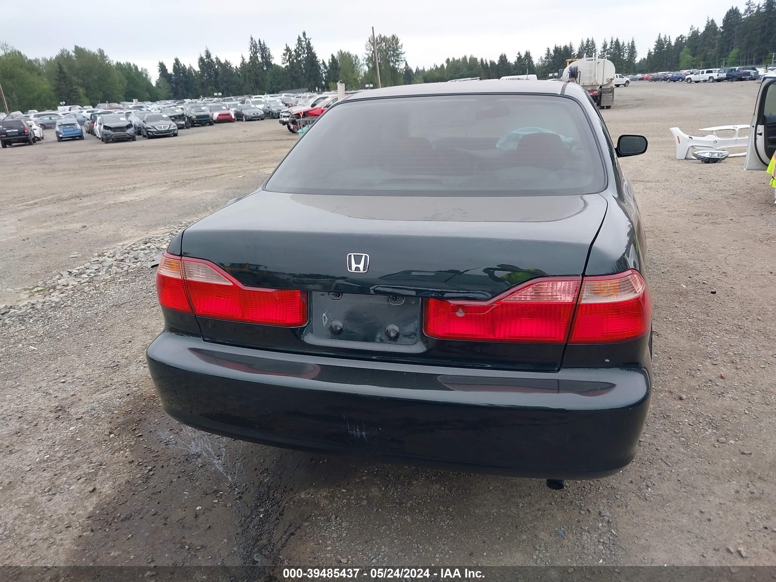 Photo 15 VIN: 1HGCG5673YA123079 - HONDA ACCORD 