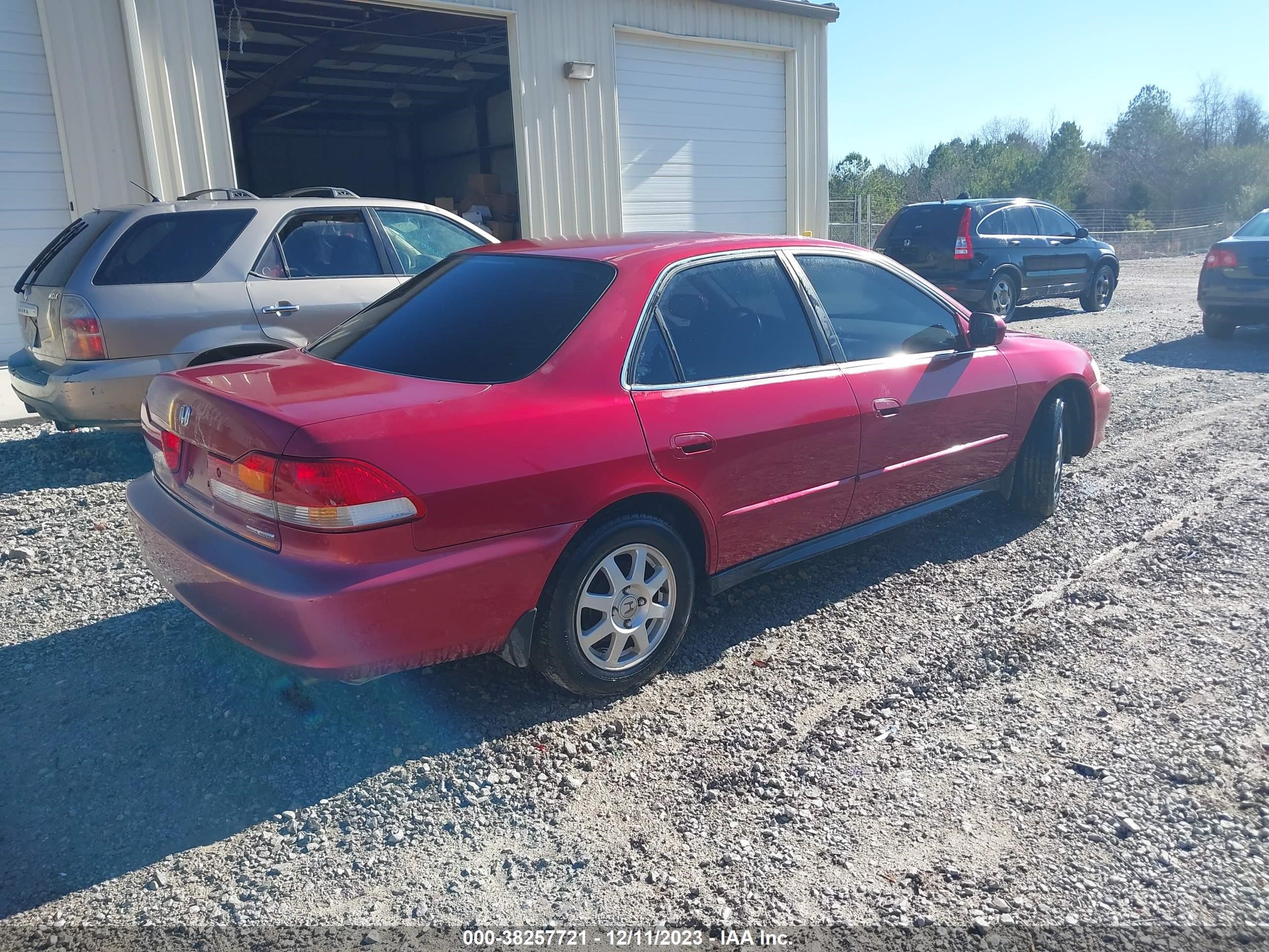 Photo 3 VIN: 1HGCG56742A101499 - HONDA ACCORD 