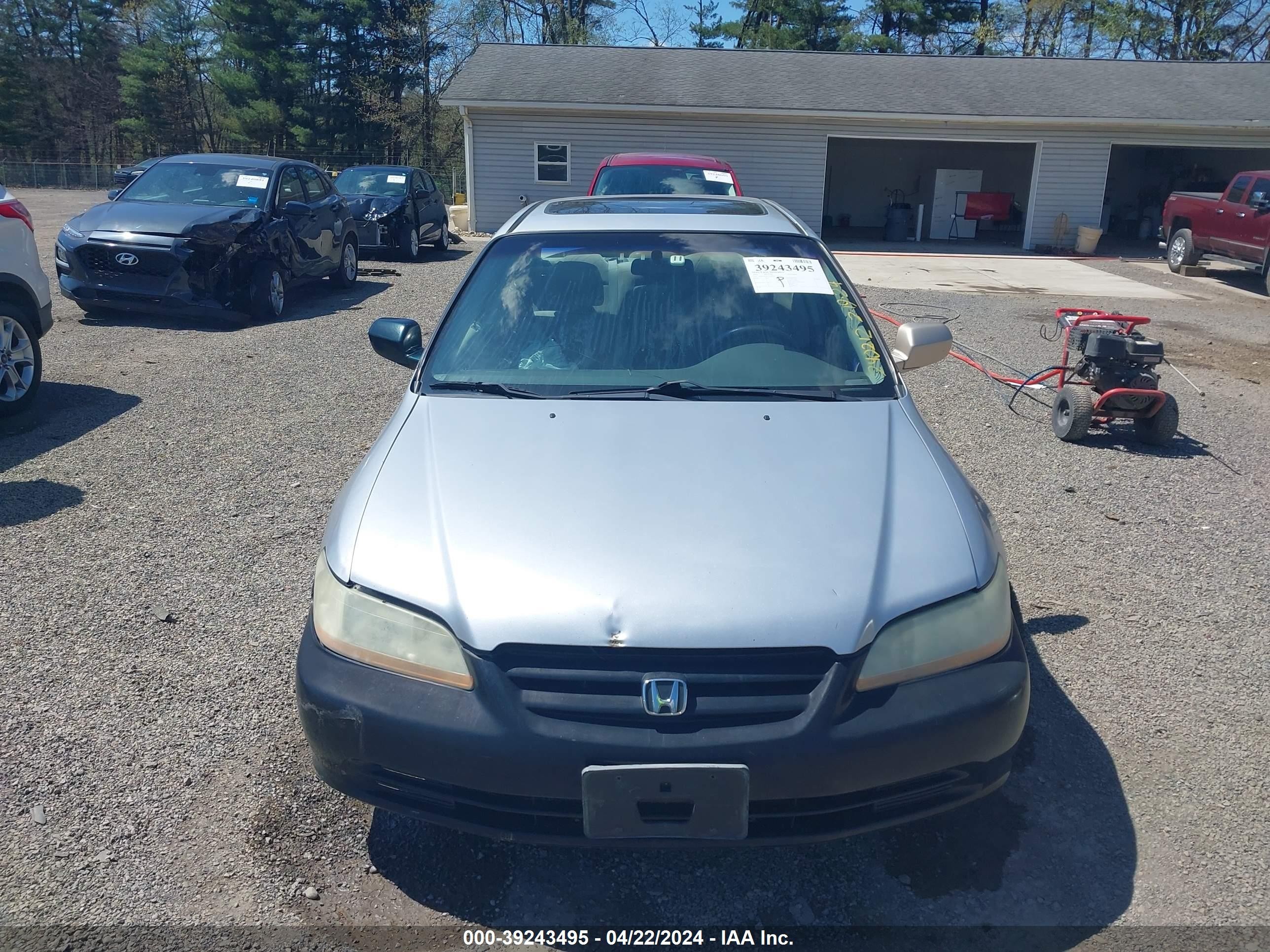 Photo 11 VIN: 1HGCG56782A144324 - HONDA ACCORD 