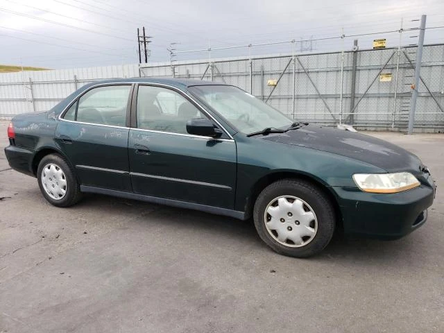 Photo 3 VIN: 1HGCG6651YA000899 - HONDA ACCORD LX 