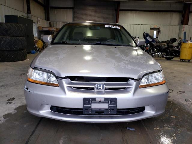 Photo 4 VIN: 1HGCG6652XA104686 - HONDA ACCORD 