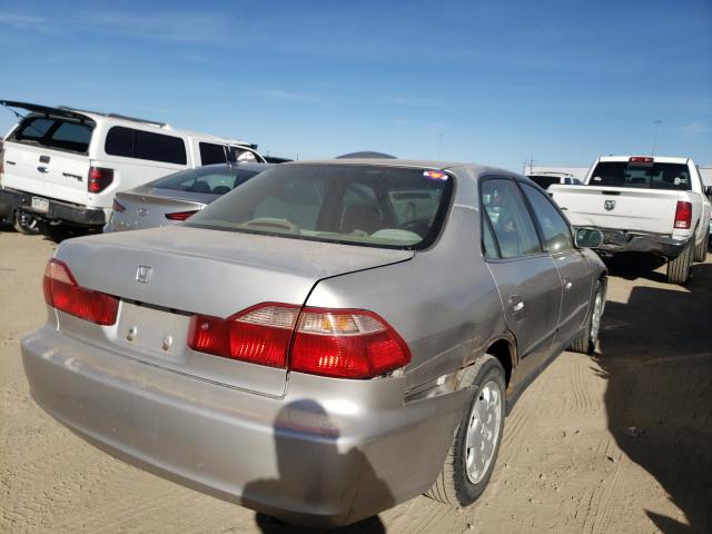 Photo 3 VIN: 1HGCG6652XA125036 - HONDA ACCORD LX 