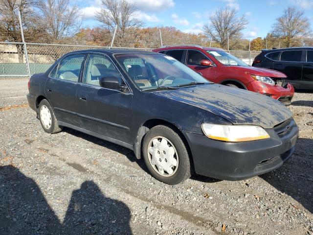 Photo 3 VIN: 1HGCG6652XA125943 - HONDA ACCORD LX 