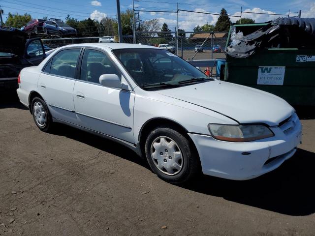 Photo 3 VIN: 1HGCG6652YA038111 - HONDA ACCORD LX 