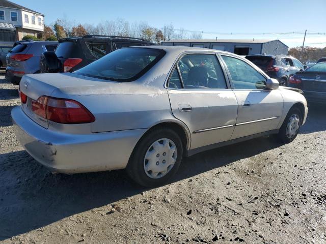 Photo 2 VIN: 1HGCG6653XA104700 - HONDA ACCORD 